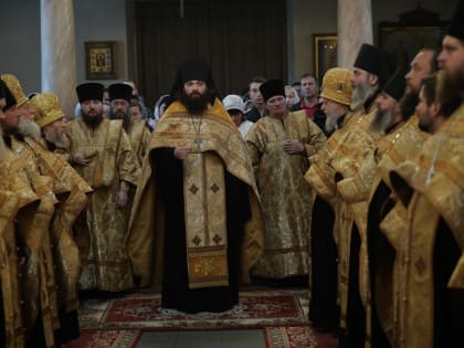 Канун Недели 1-й по Пятидесятнице. Всех святых. Свт. Луки исповедника, архиепископа Симферопольского