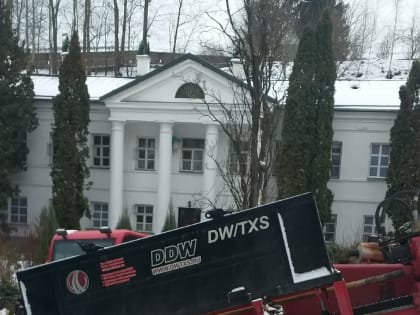 Новые ремонтные работы ведутся в Псково-Печерском монастыре