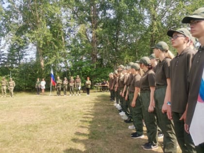 В оздоровительных лагерях Невельского района проходит военно-патриотическая смена «Время героев»