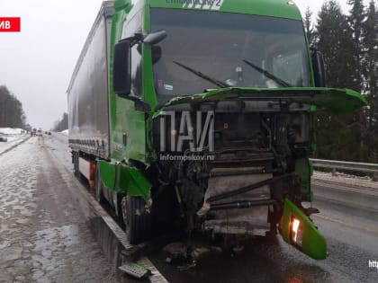 Михаил Ведерников выразил соболезнования родственникам погибших сотрудников правительства Псковской области