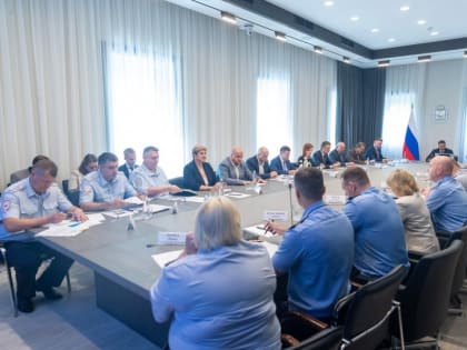 Михаил Ведерников провел координационное совещание по обеспечению правопорядка в Псковской области