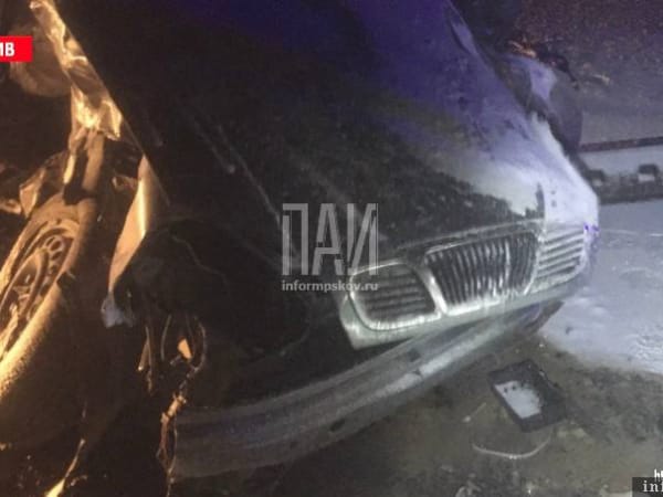 Три человека пострадали в результате ДТП в Псковском районе