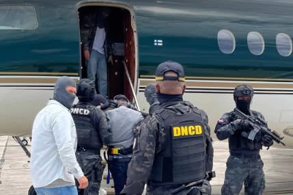 Dominicano con cargos sexuales extraditado a EE.UU.