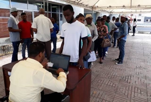 TC obliga al Gobierno a ejecutar naturalizaciones pendientes de 16 haitianos