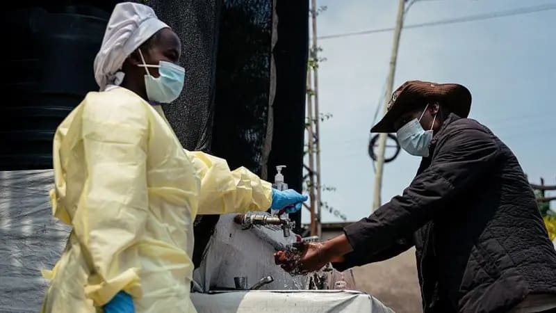 Alerta mundial: brote de ébola con 130 muertes se expande rápidamente, según OMS
