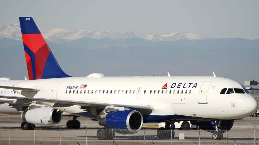 Olor misterioso causa emergencia en vuelo de Delta