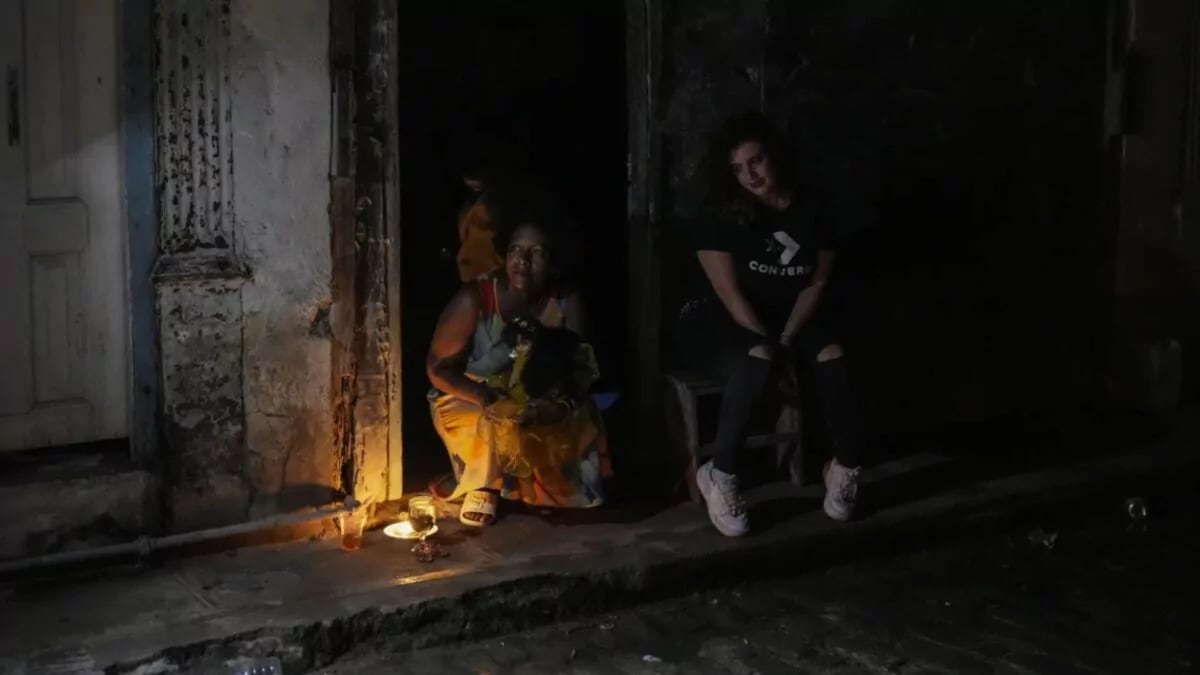 Cuba al Borde del Colapso: Apagones Masivos Sacuden la Isla