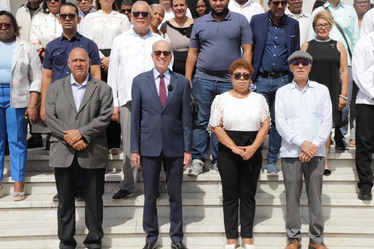 Max Puig: Extremismo amenaza la democracia dominicana
