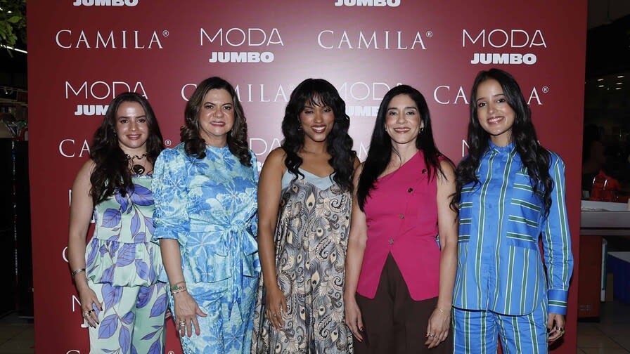 Jumbo desvela "Madres Románticas" en Ágora Mall