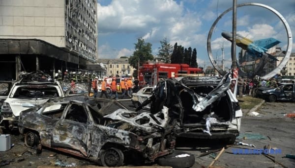 Seis muertos y decenas heridos en ataque ruso a Kiev
