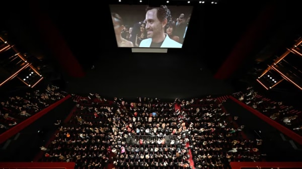 Cannes: La Obertura de los Aplausos Fingidos
