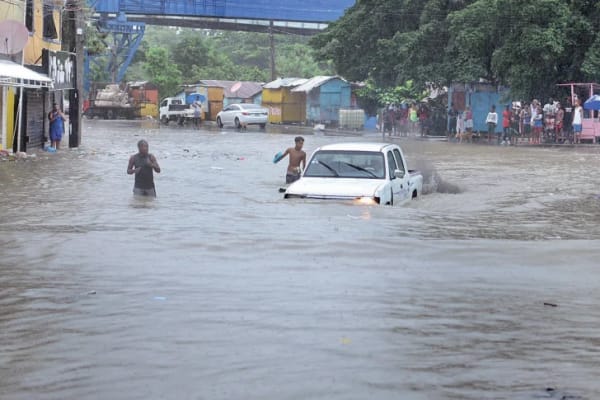 Imagen para: Alerta amarilla sube a 11 provincias mientras 12 se mantienen verdes: ¿Qué significa para la Costa Dominicana?