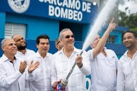 El Desafío Perenne: Luis Abinader y el Laberinto Presidencial Dominicano