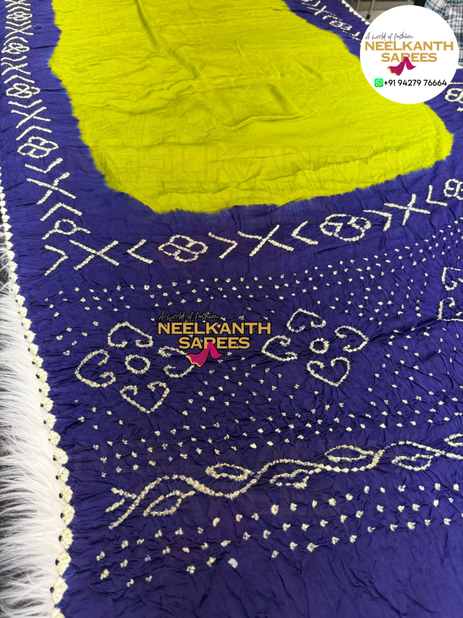 Designer 2D Plain Gaala Fancy Circum Bandhani Saree