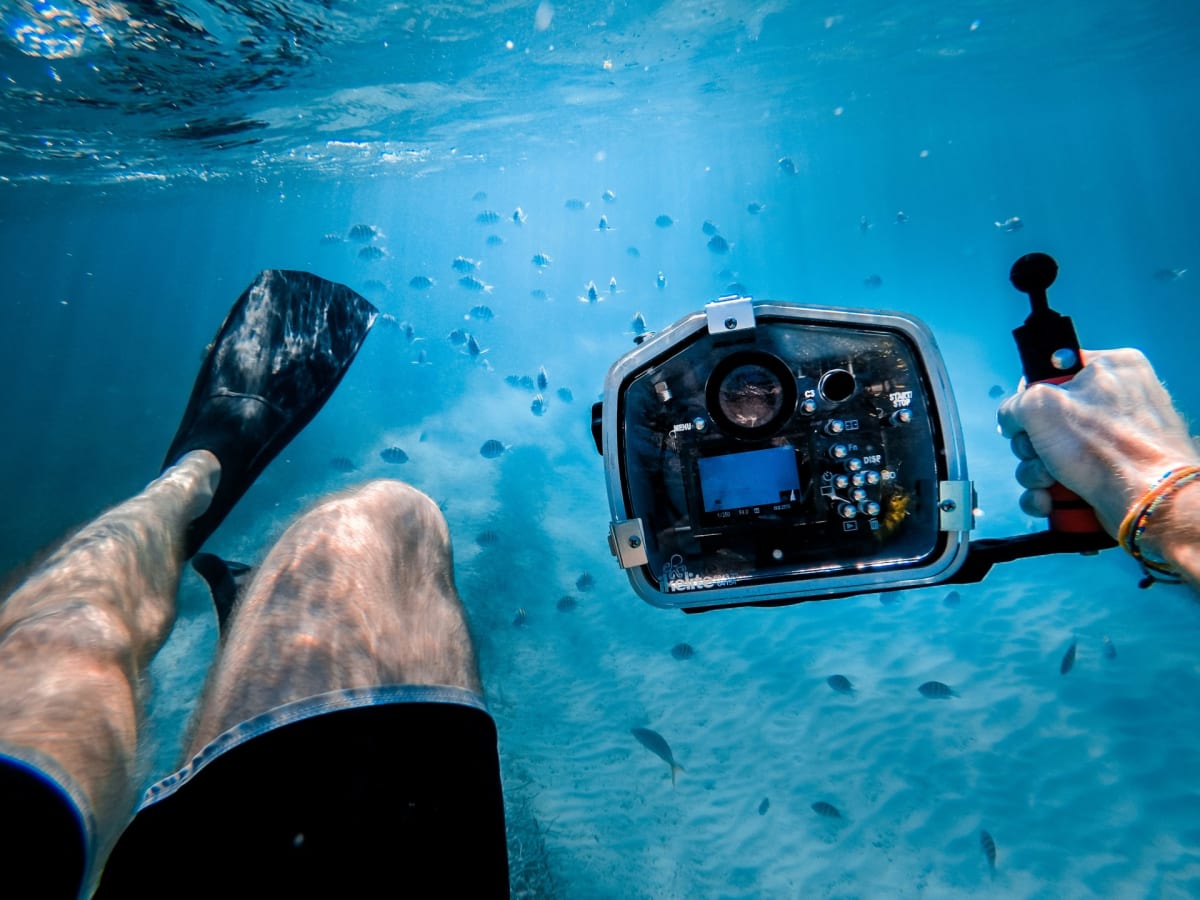 Create underwater photography