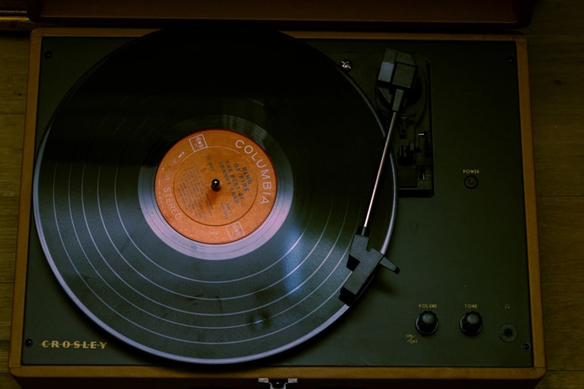 Own a gramophone