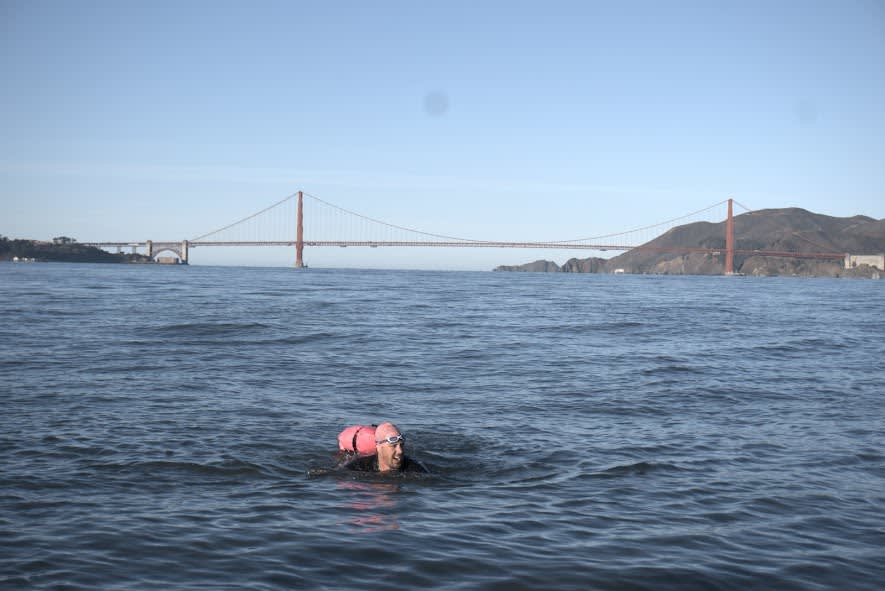 Swim from Alcatraz Island (escape from Alcatraz)