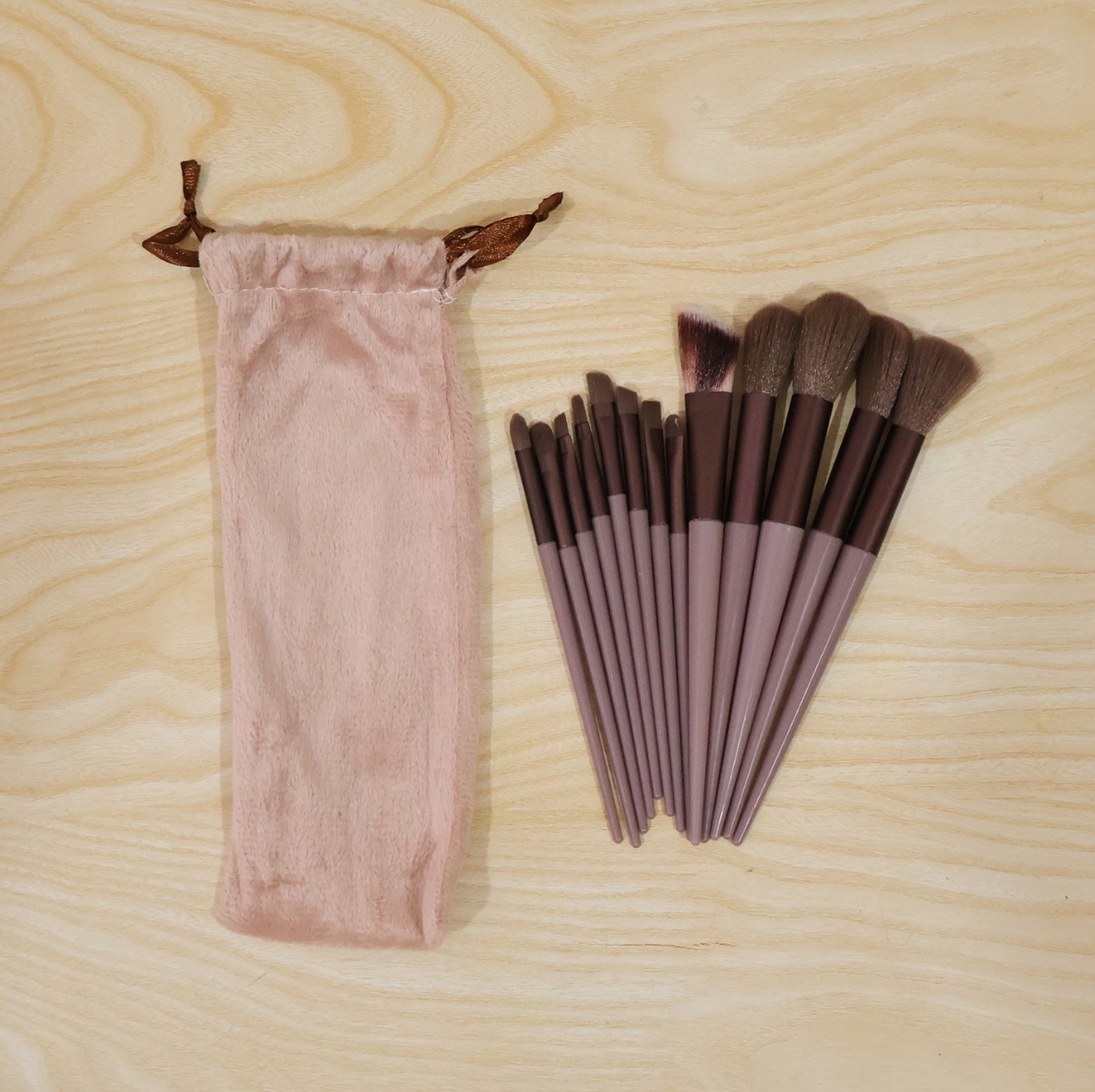premium makeup brushes set (13 pieces) view 4