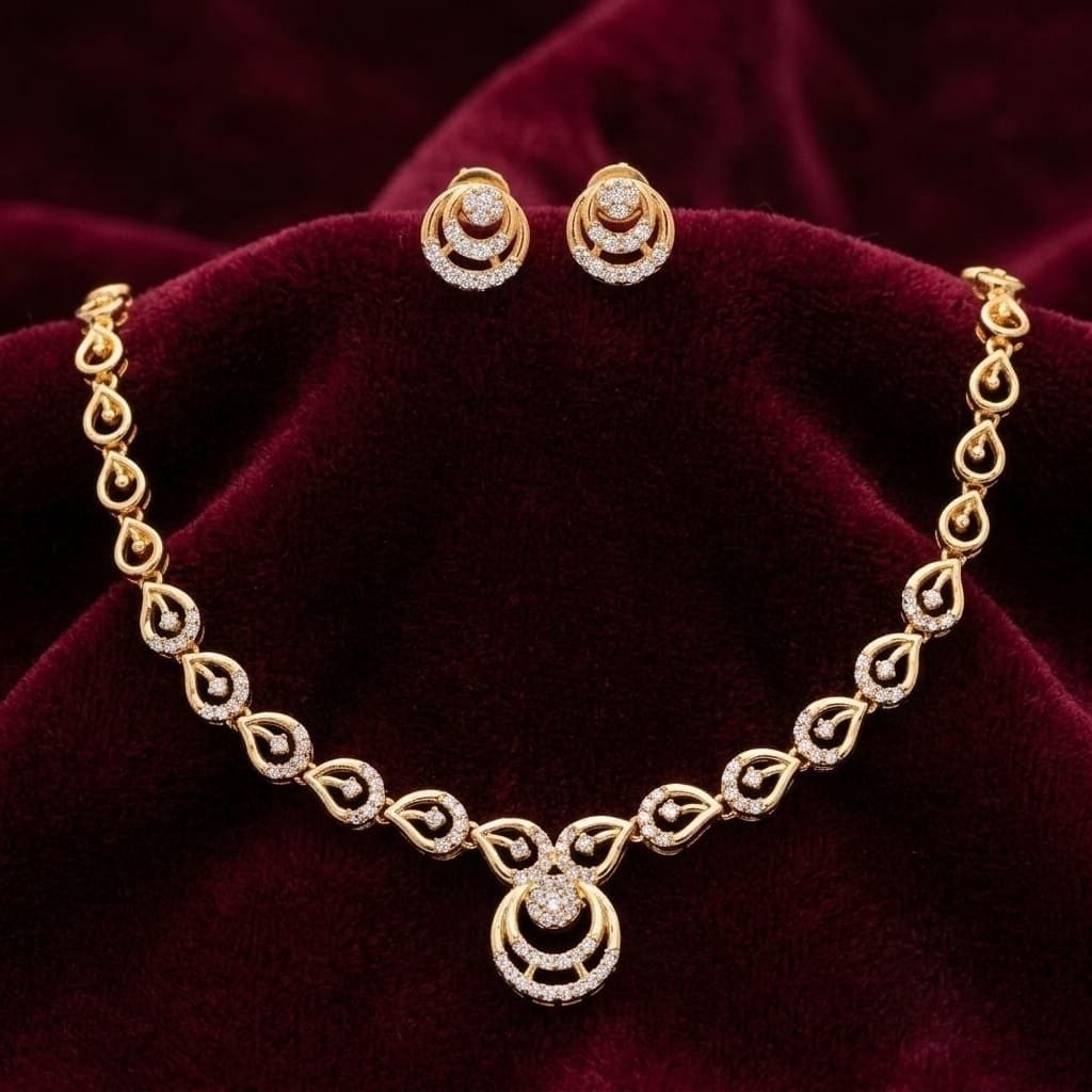Elegant Gold-Tone Teardrop Necklace Set