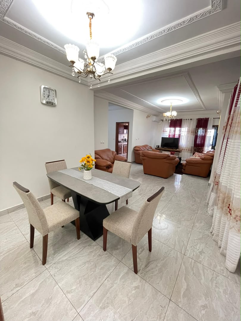 Photo de Appartement meublé à louer à Kribi - Séjour vacanc
