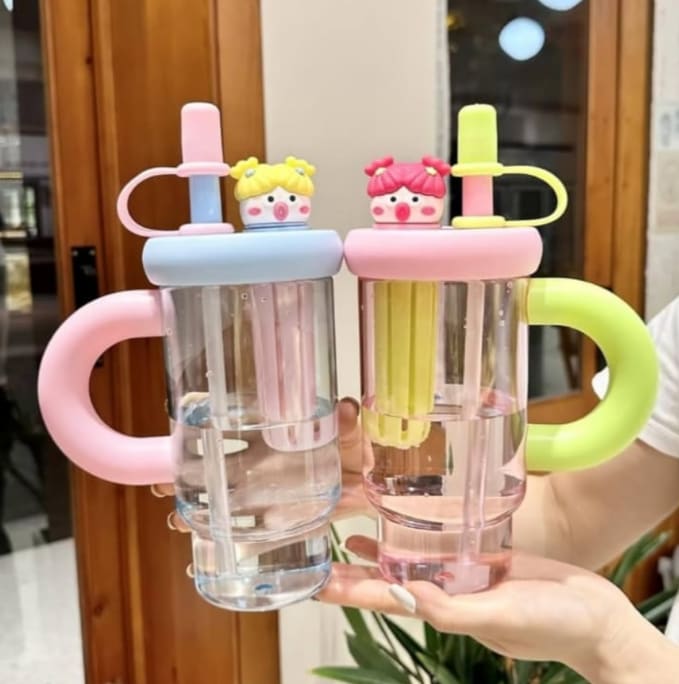 Clear Watter Bottle With Characters (PACK OF 1)