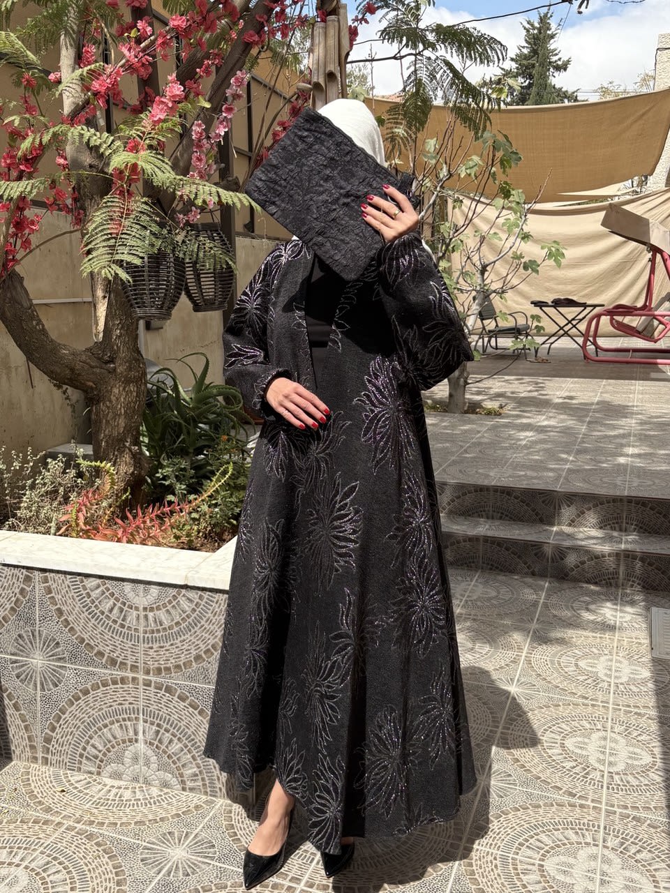 Elegant Cloche Silver Flora Abaya