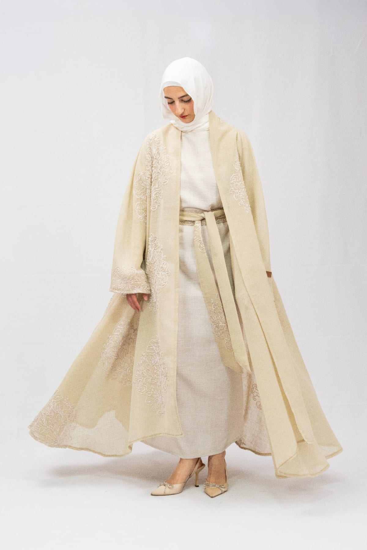 Desert Lace Cloch Abaya