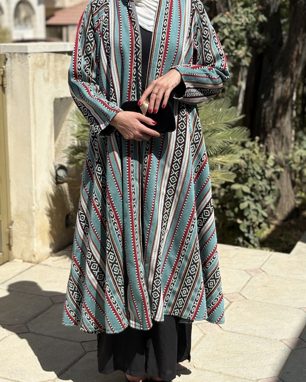 Traditional cloche abaya