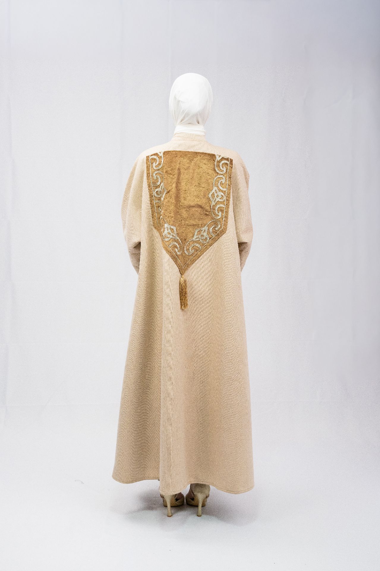 Beige Winter Linen Abaya