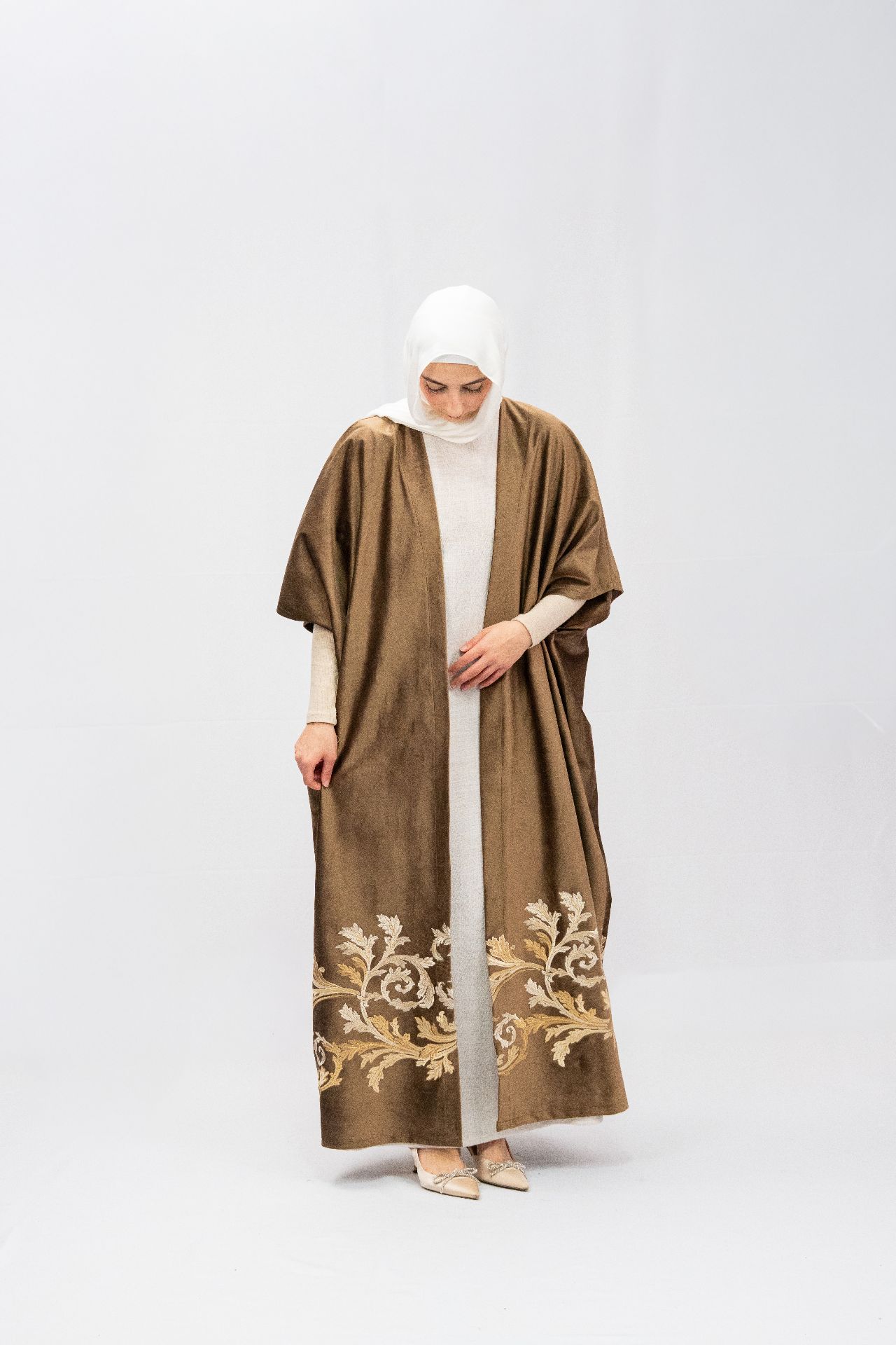 Golden Vine Abaya 