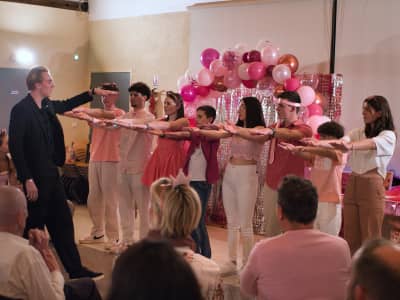 Spectacle d'hypnose lors d'un anniversaire à la maison