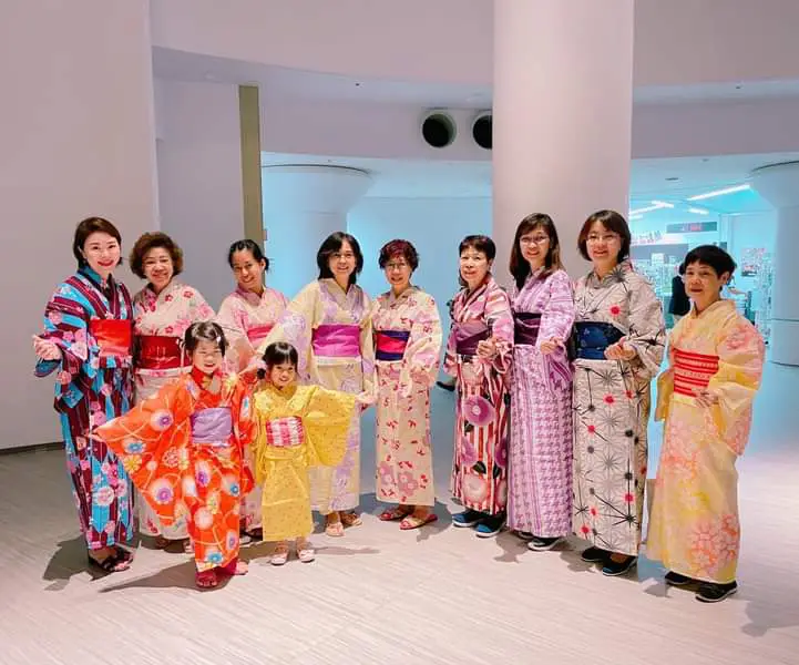 Singapore Women's Association at the 24th FAWA Convention