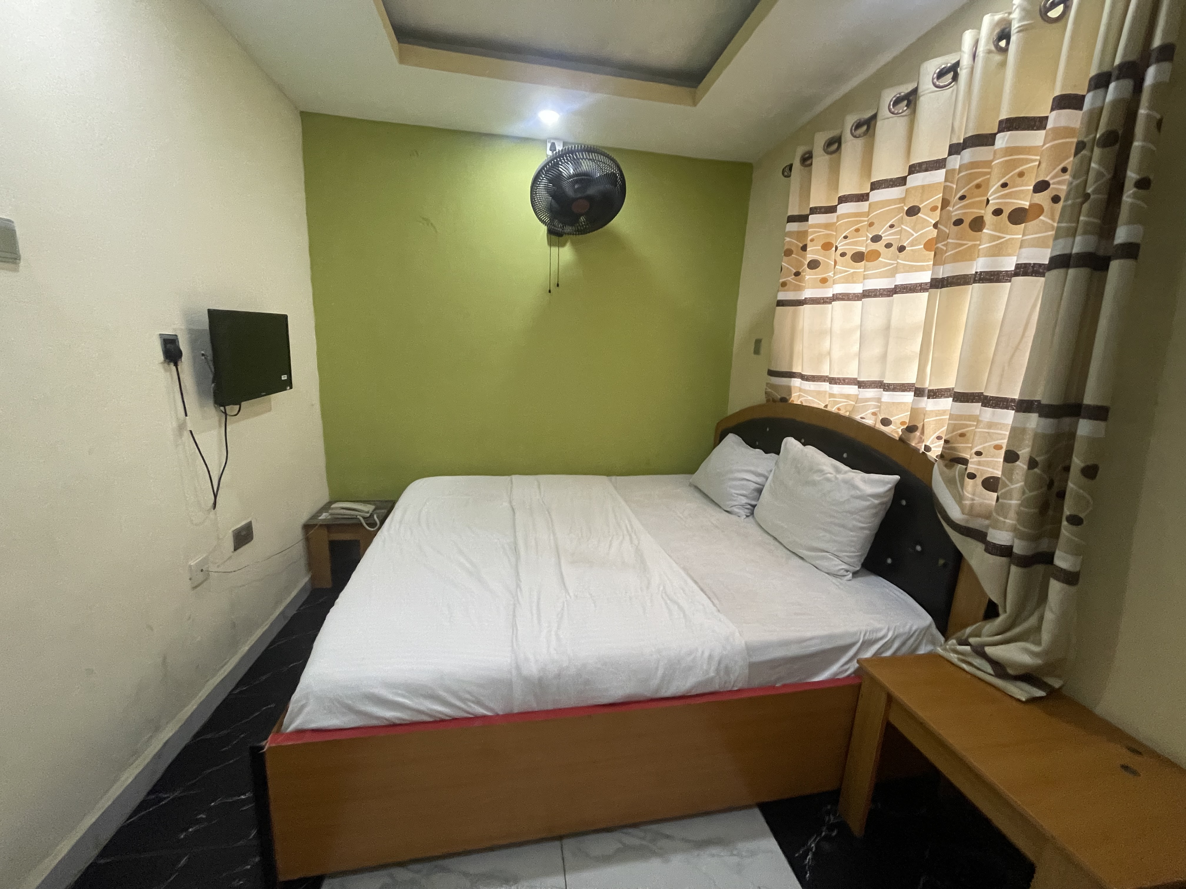 Executive Suite – Workspace