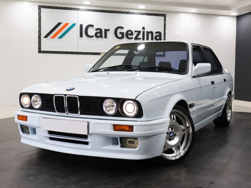 1990 BMW 320i 4d A/C (E30)