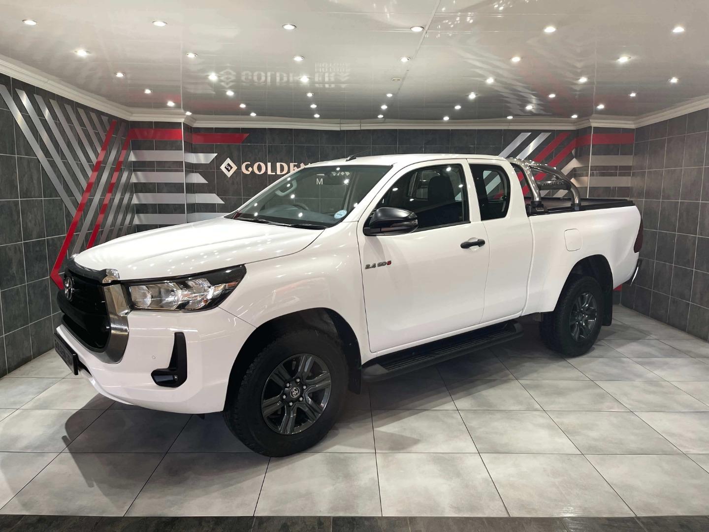 2021 Toyota Hilux 2.4GD-6 Xtra Cab Raider Manual