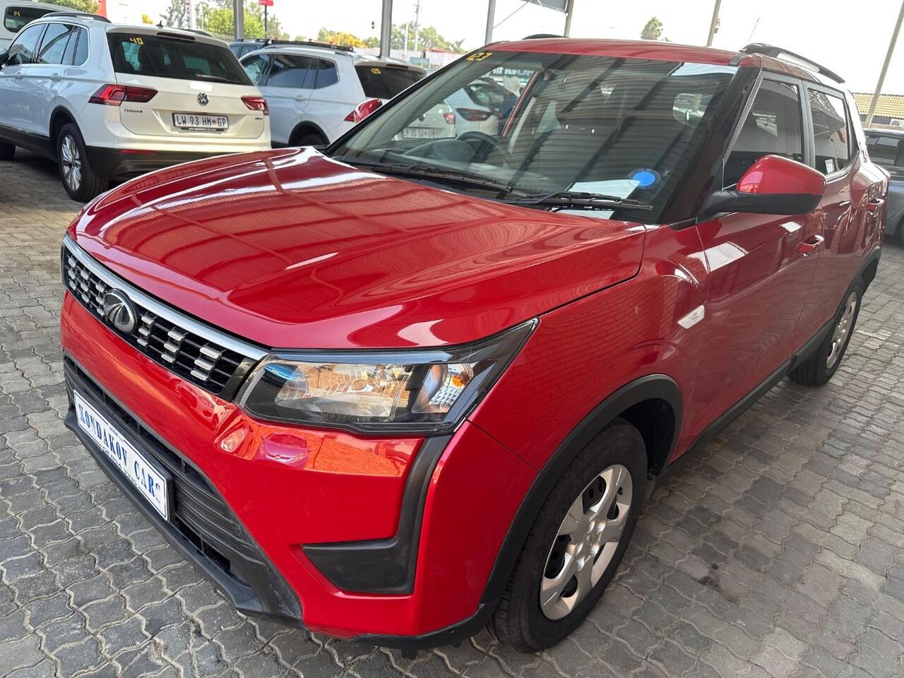 2021 Mahindra XUV300 1.2T W6