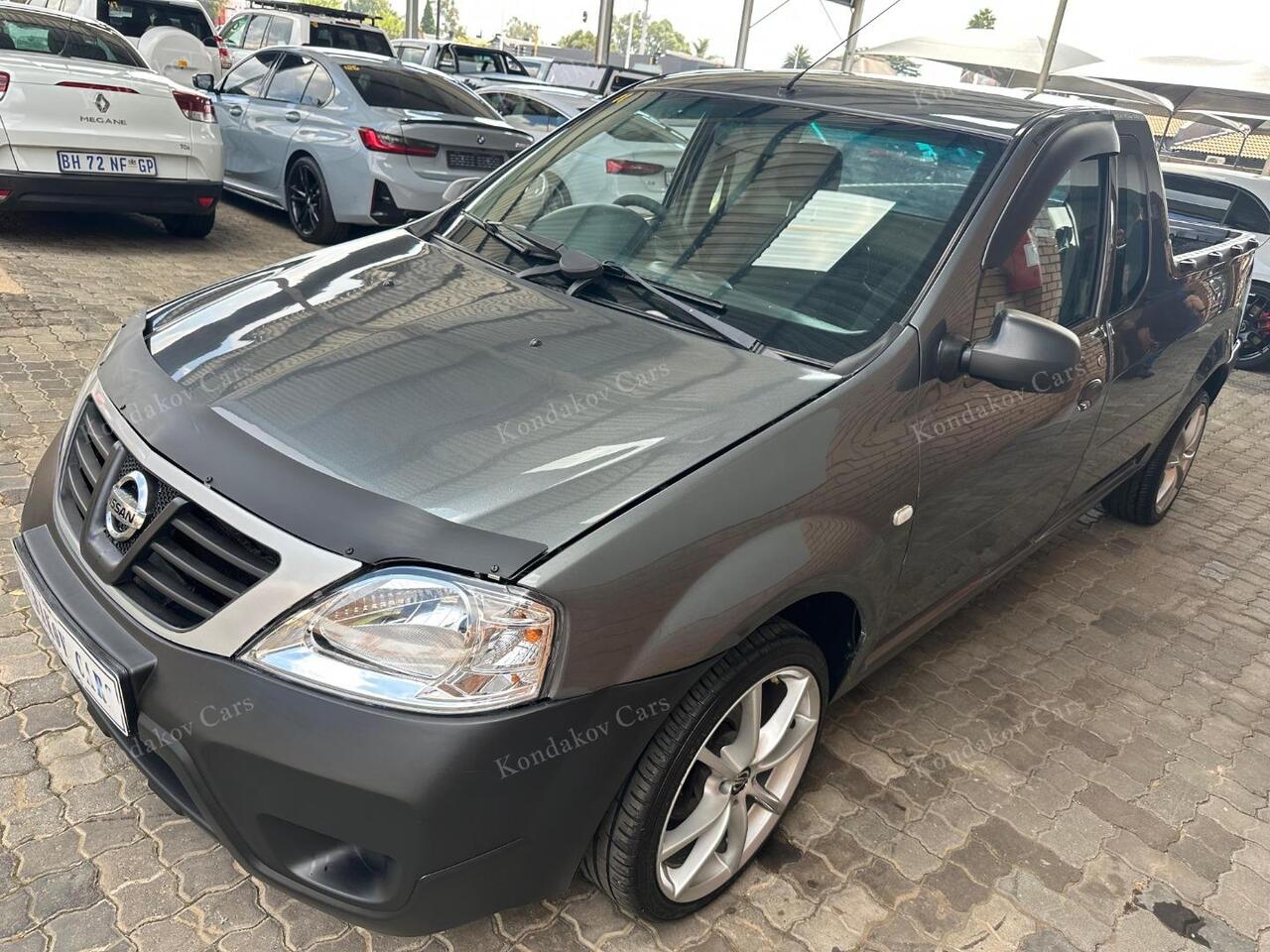 2017 Nissan NP200 1.6i (Aircon) Safety Pack