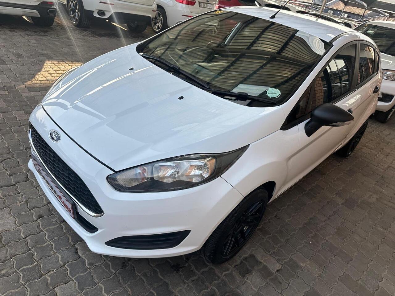 2017 Ford Fiesta 5-Door 1.0T Trend