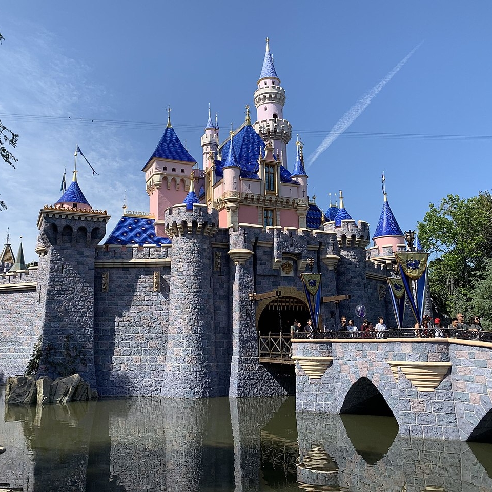 5 Top Real Estate Agents in Anaheim, CA for 2025