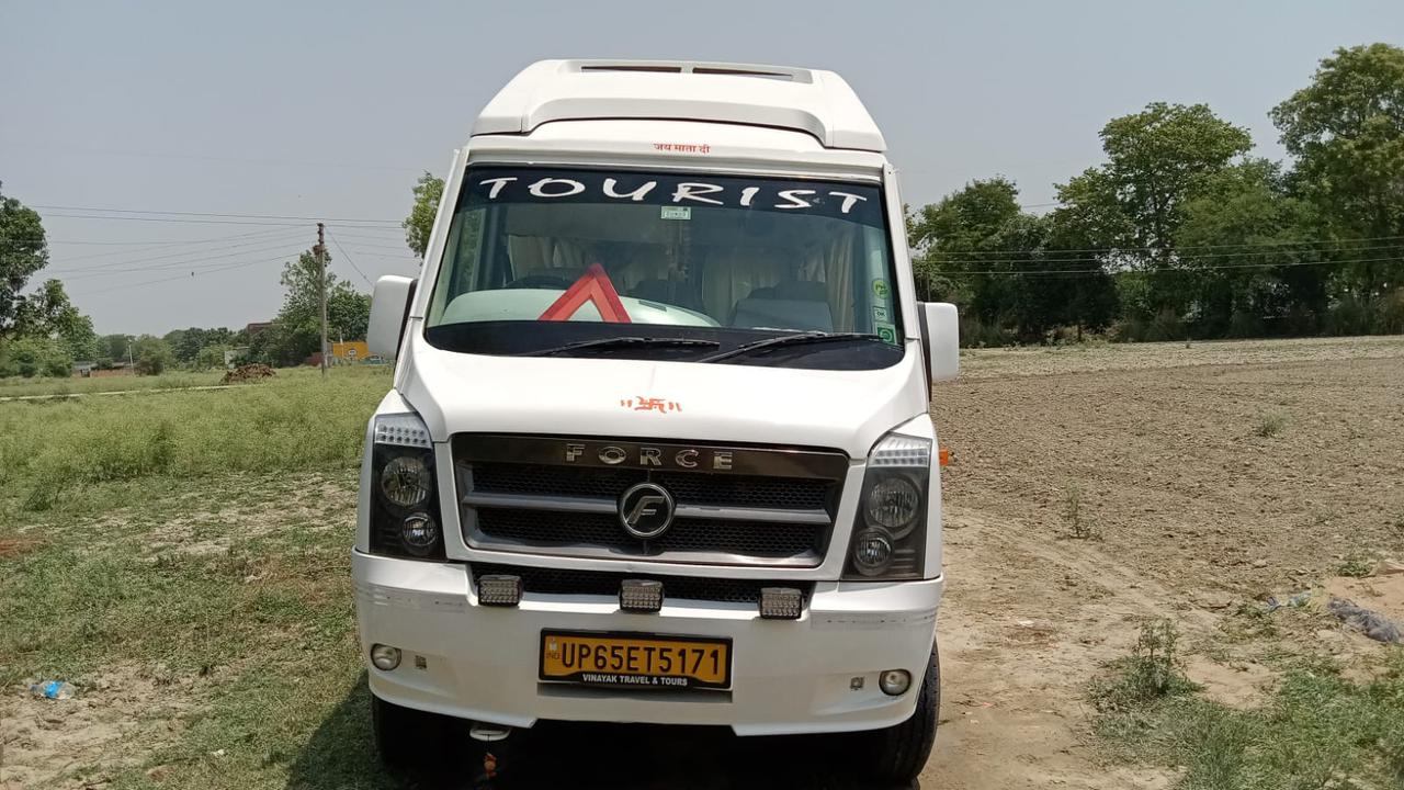 Tempo Traveller Varanasi: Rates & Booking [2025]
