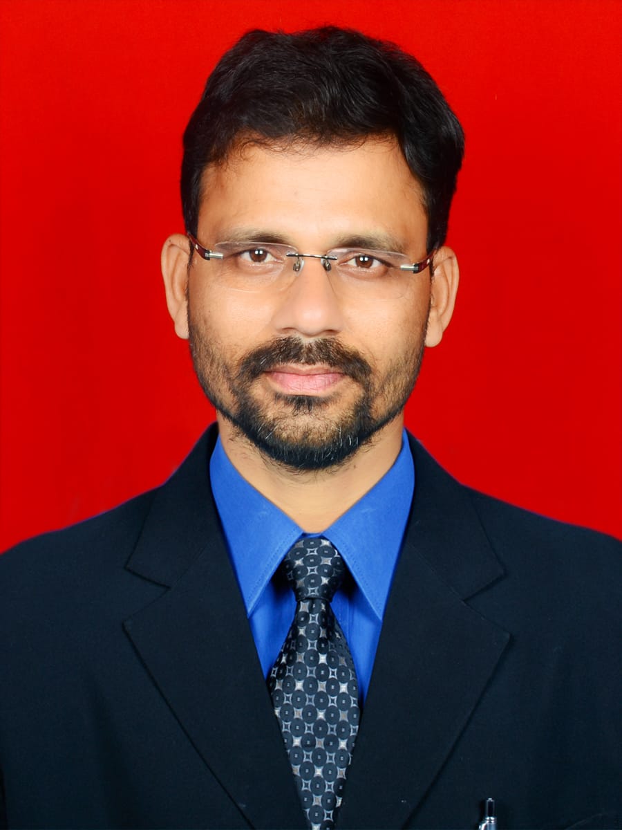 Managing Director portrait