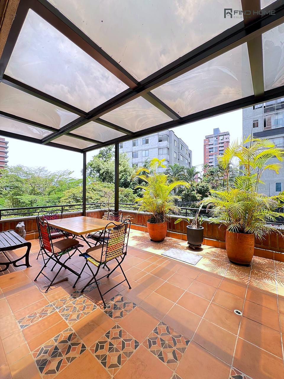 Furnished 130 m² apartment with terrace in Alejandría, El Poblado - Medellín, El Poblado (Alejandría)