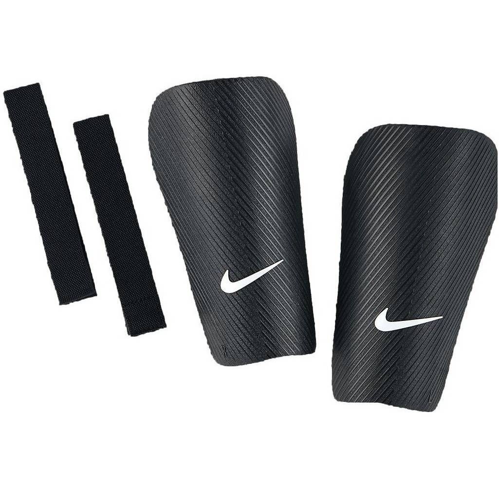 J CE SOCCER SHIN GUARDS