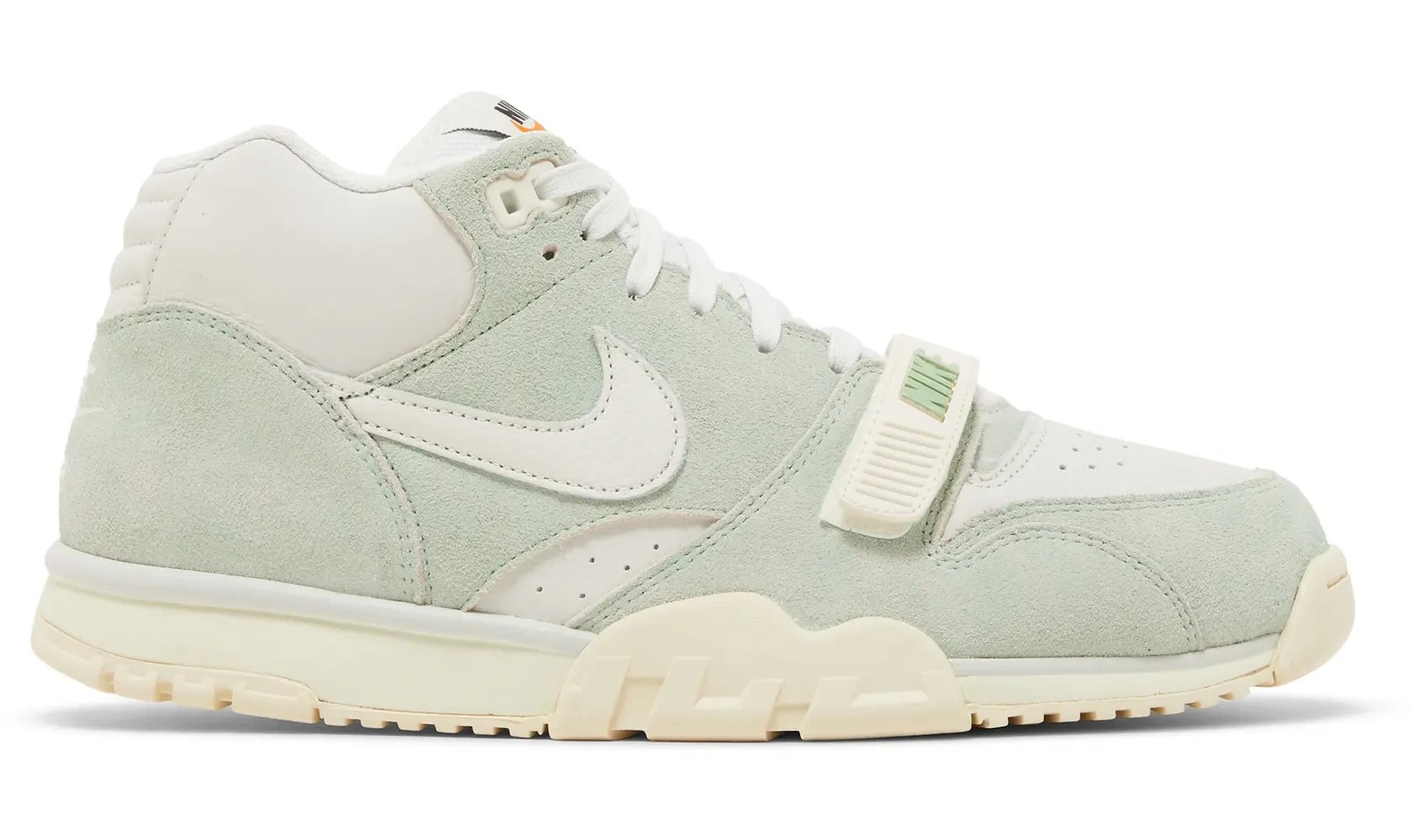 AIR TRAINER 1