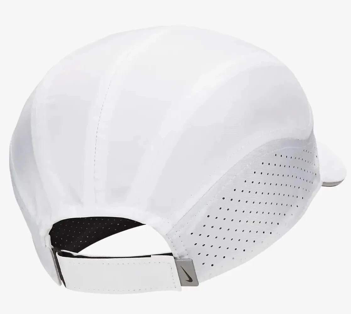 DRI-FIT ADV FLY UNSTRUCTURED REFLECTIVE DESIGN CAP