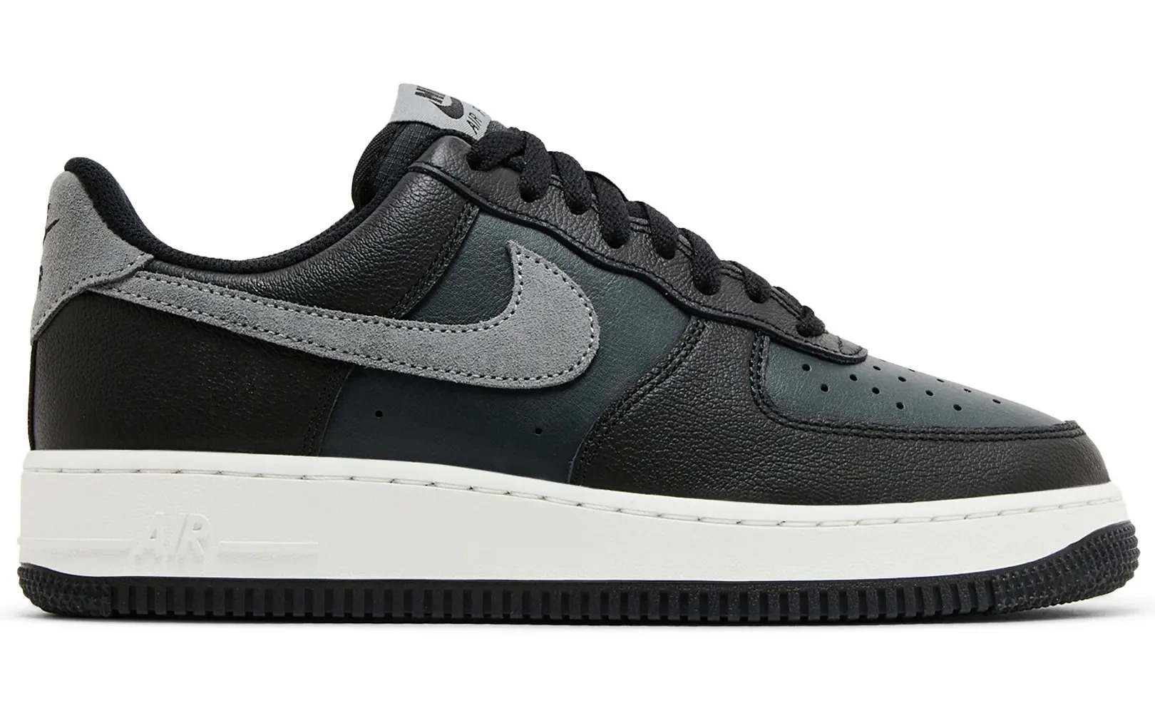 AIR FORCE 1 '07 LV8