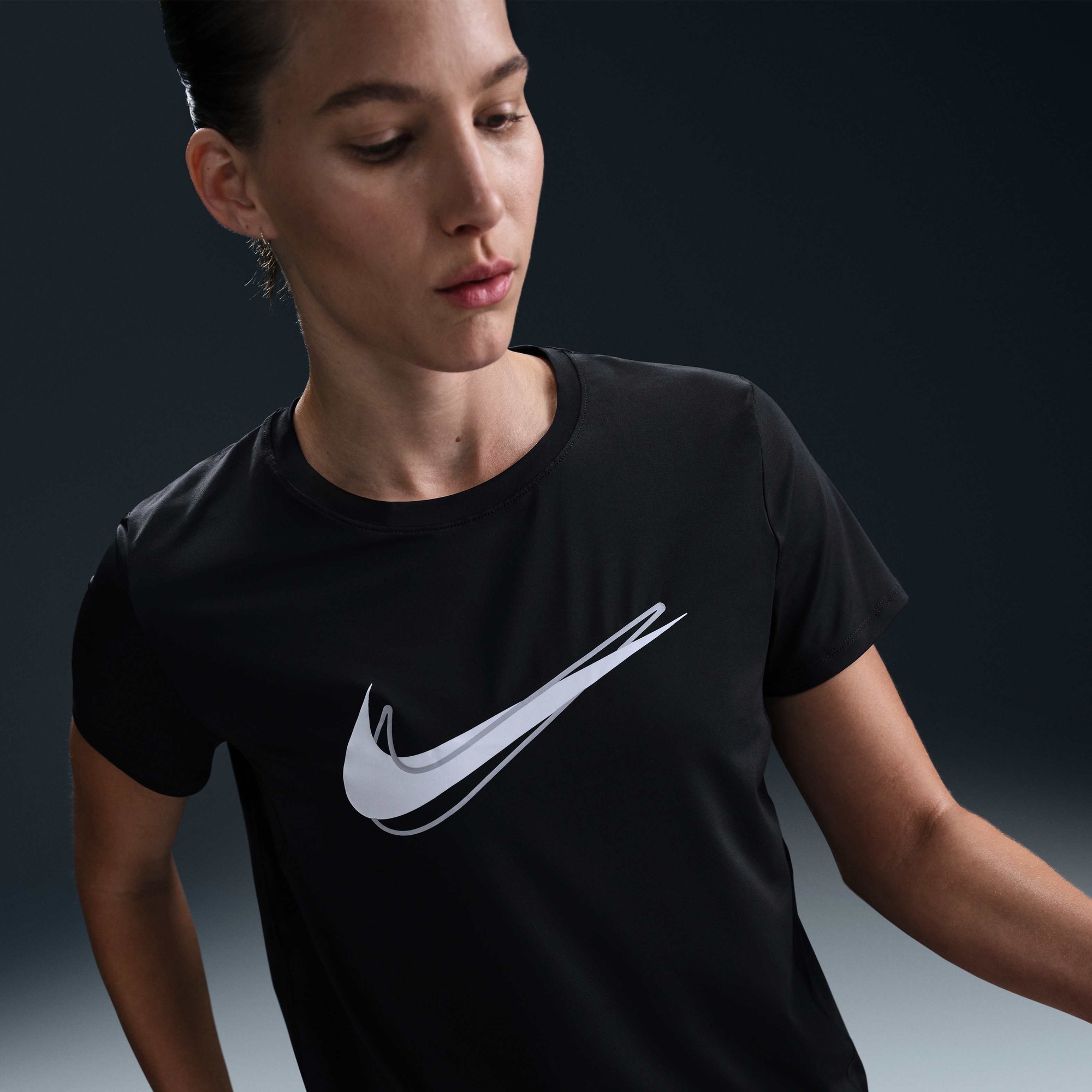 ONE SWOOSH DRI-FIT SHORT-SLEEVE