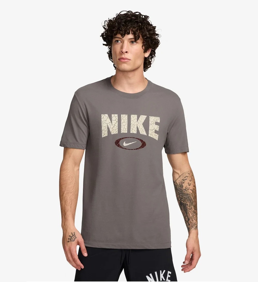 POLERA DE FITNESS DRI-FIT PARA HOMBRE