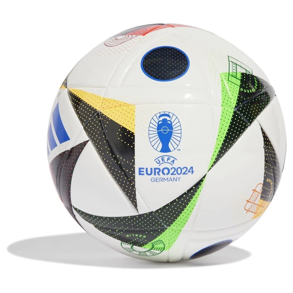 FUSSBALLLIEBE LEAGUE BALL