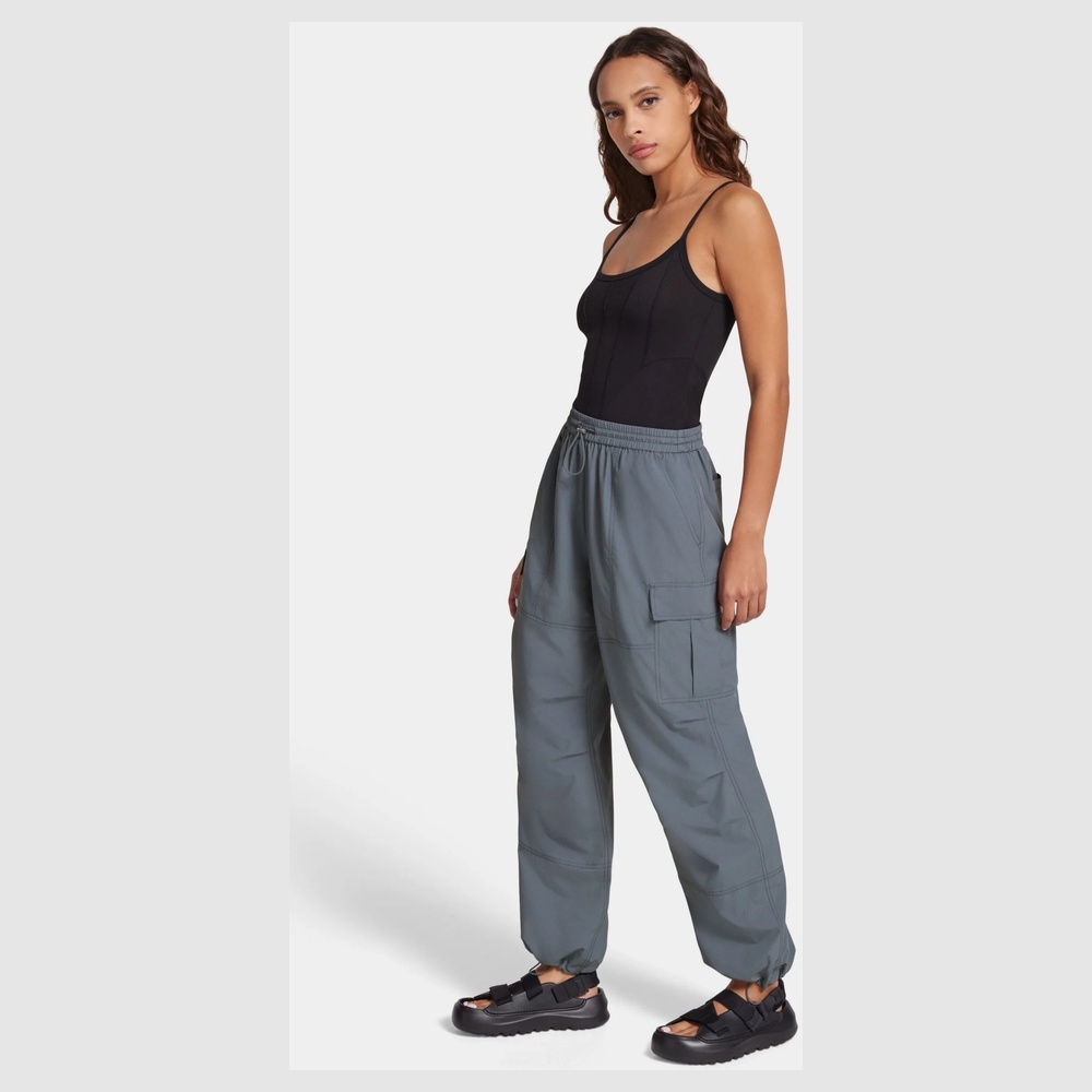 ROBE W WINNY